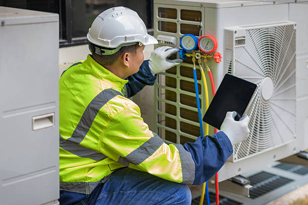 Professional Hvac technician working in Bucks, AL